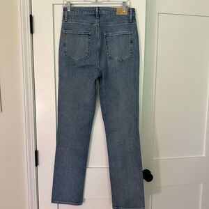 PAIGE Stella straight leg jeans. Barely worn, size 28
